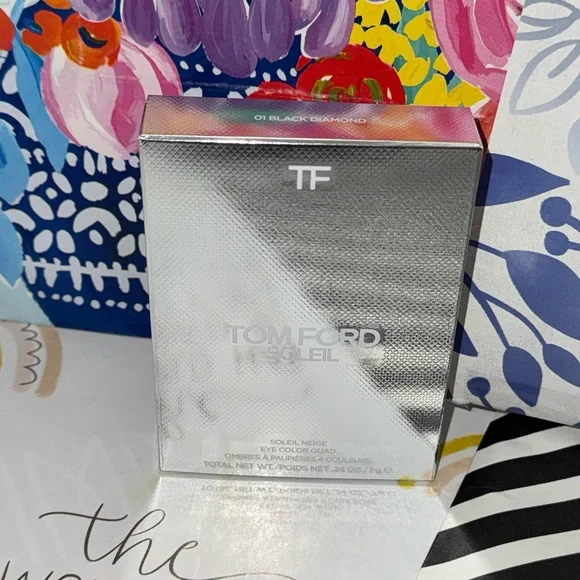 NIB TOM FORD Soleil Neige Eye Color Quad Eyeshadow 01 Black Diamond 0.24 oz/7 g - Picture 8 of 10